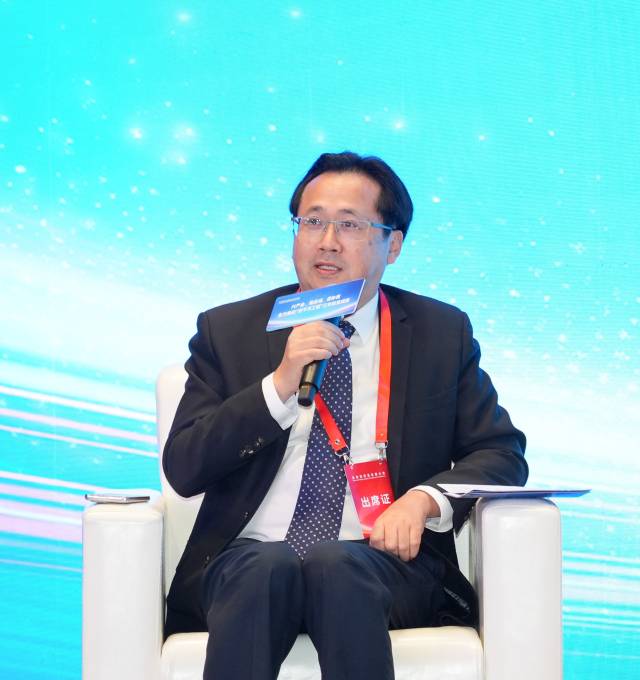 好色视频
党组书记、厅长刘棕会主持专题研讨环节。谭家富/摄